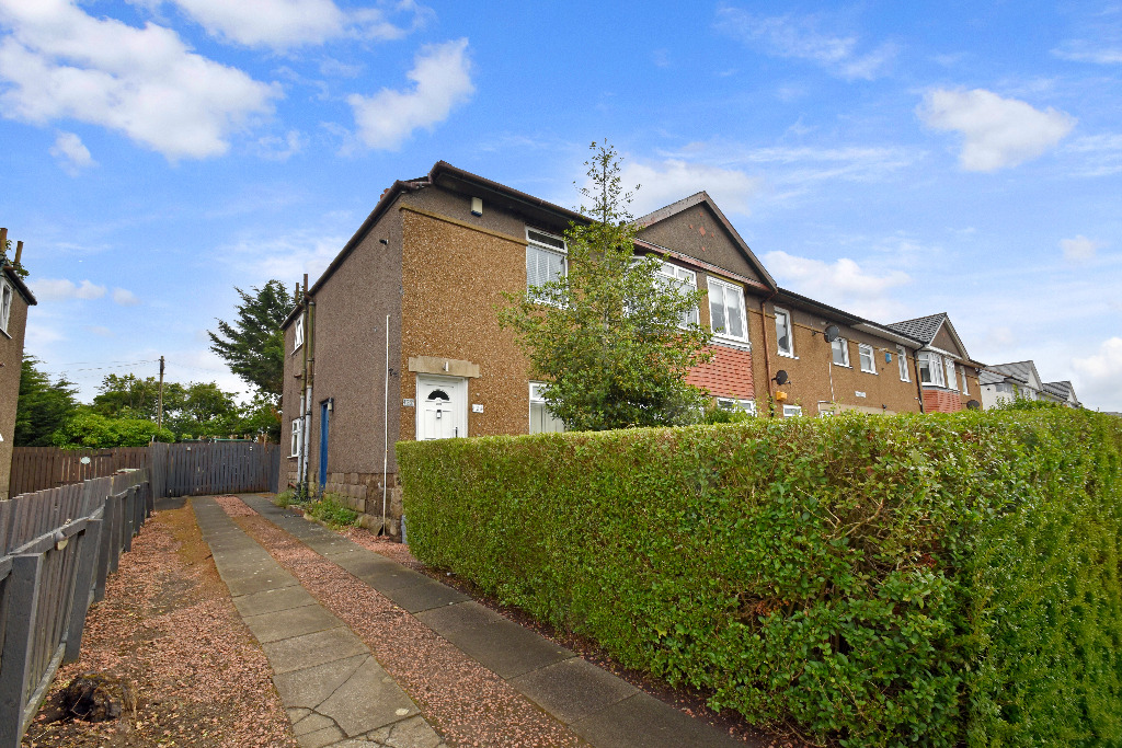 3 bed flat for sale in Arbroath Avenue, Glasgow  - Property Image 16