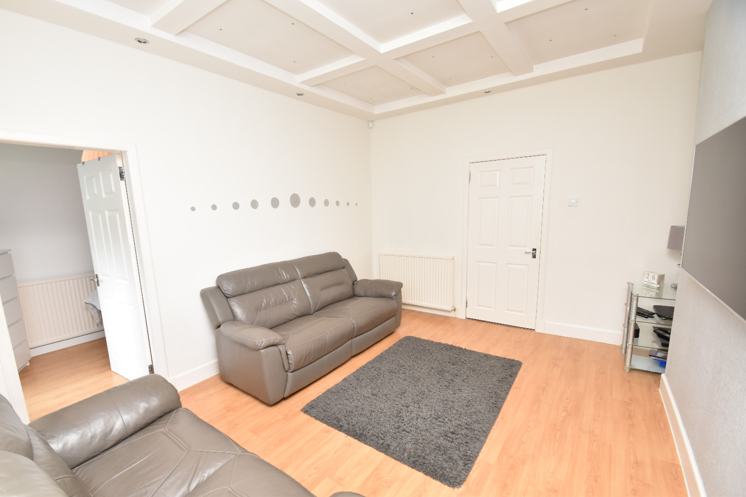3 bed flat for sale in Arbroath Avenue, Glasgow  - Property Image 3