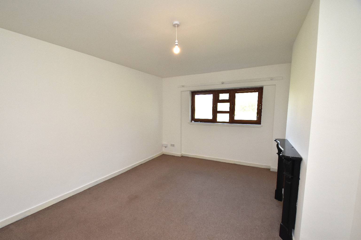 2 bed flat for sale in Lyoncross Road, Glasgow  - Property Image 4