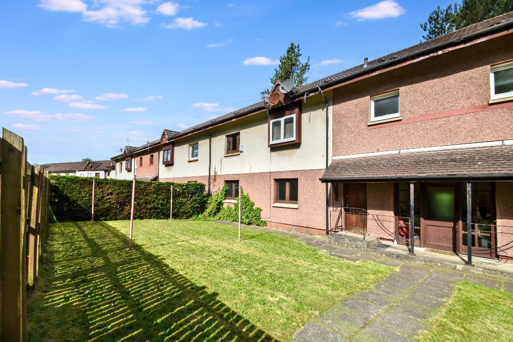 2 bed flat for sale in Lyoncross Road, Glasgow  - Property Image 13