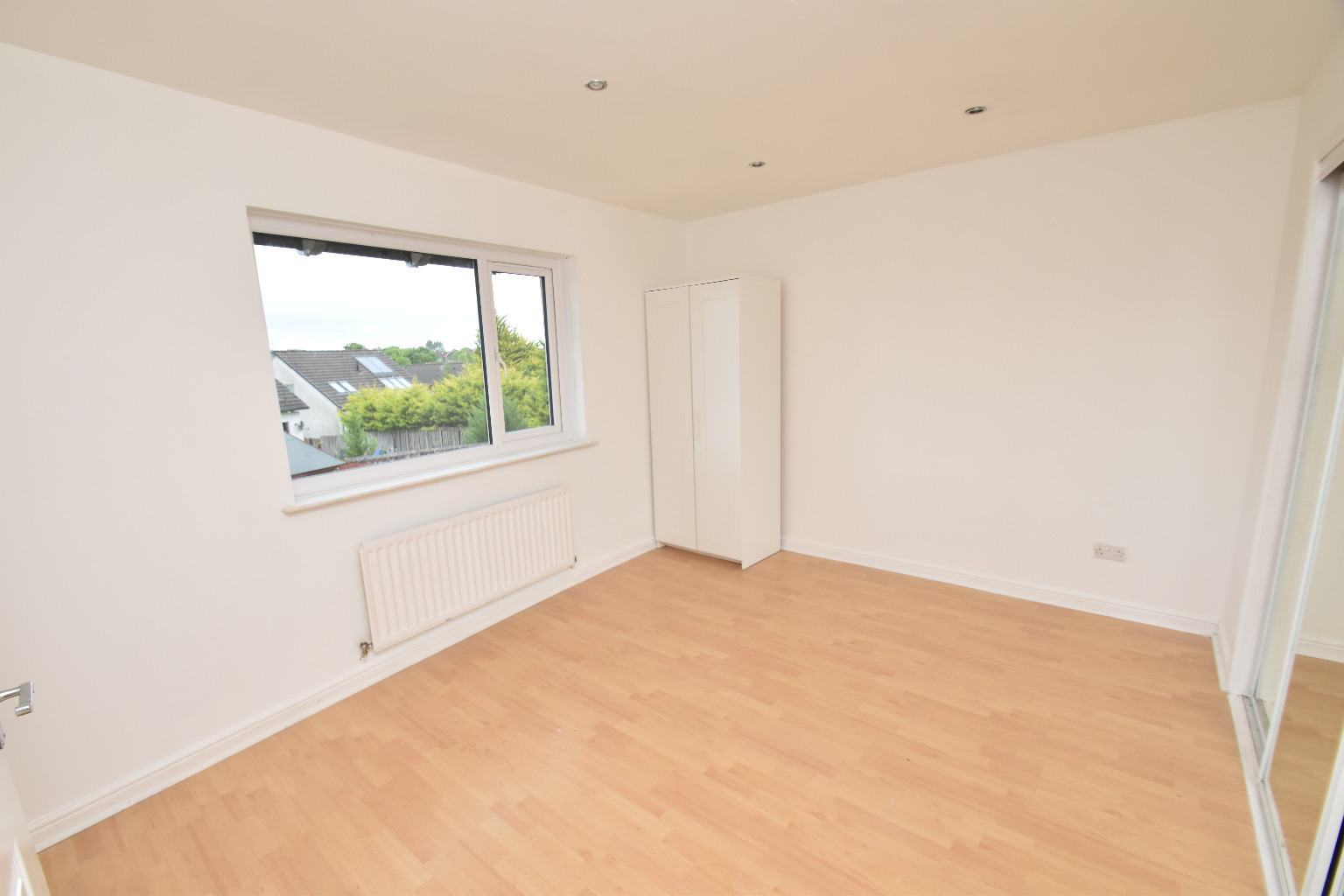 2 bed terraced house for sale in Glendevon Square, Glasgow  - Property Image 12