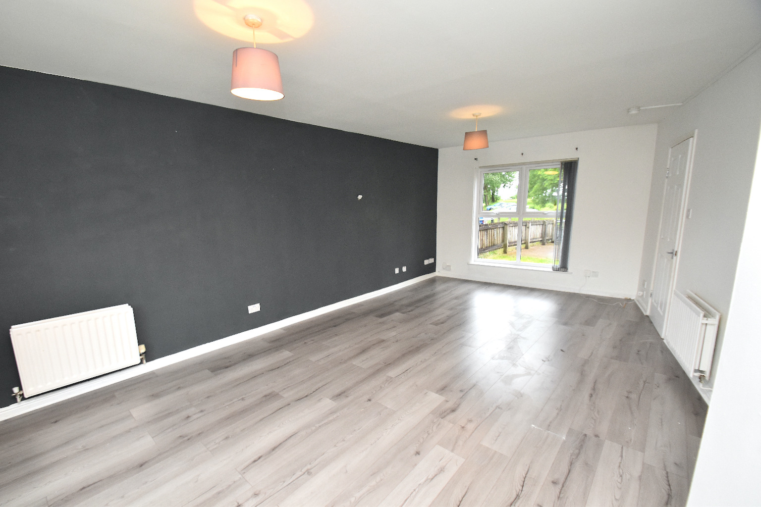 2 bed terraced house for sale in Glendevon Square, Glasgow  - Property Image 4