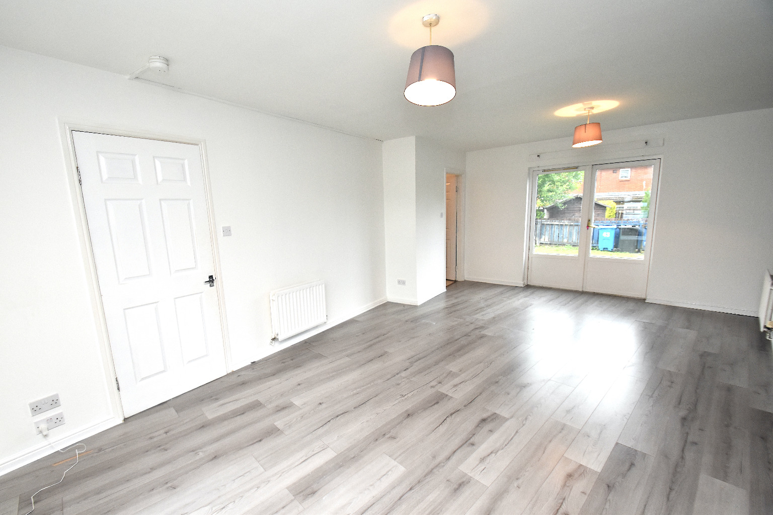 2 bed terraced house for sale in Glendevon Square, Glasgow  - Property Image 3