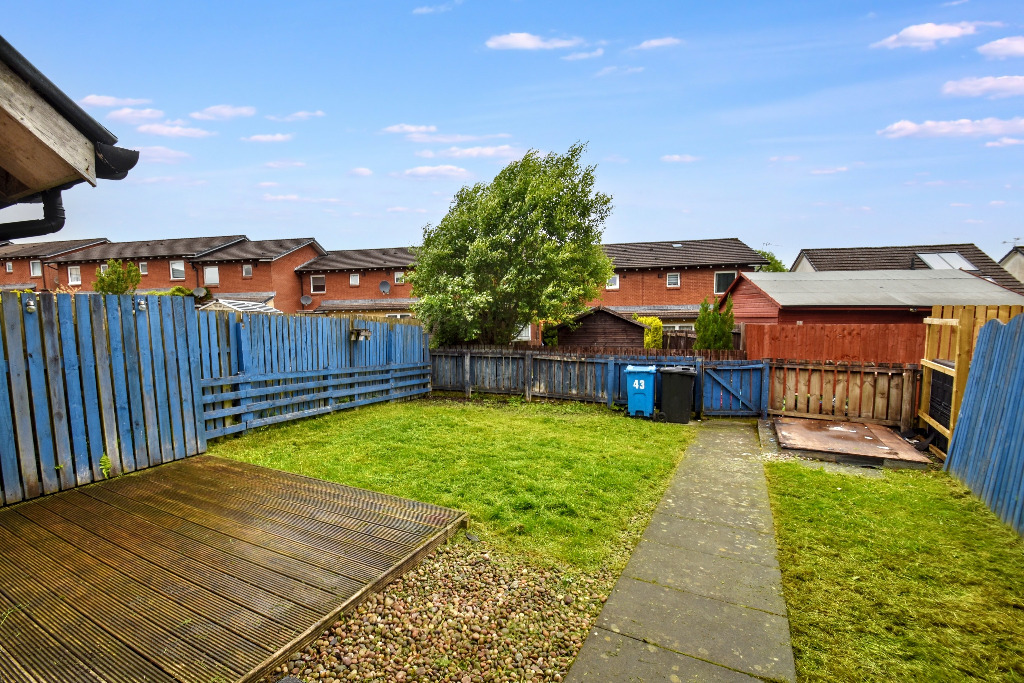 2 bed terraced house for sale in Glendevon Square, Glasgow  - Property Image 16