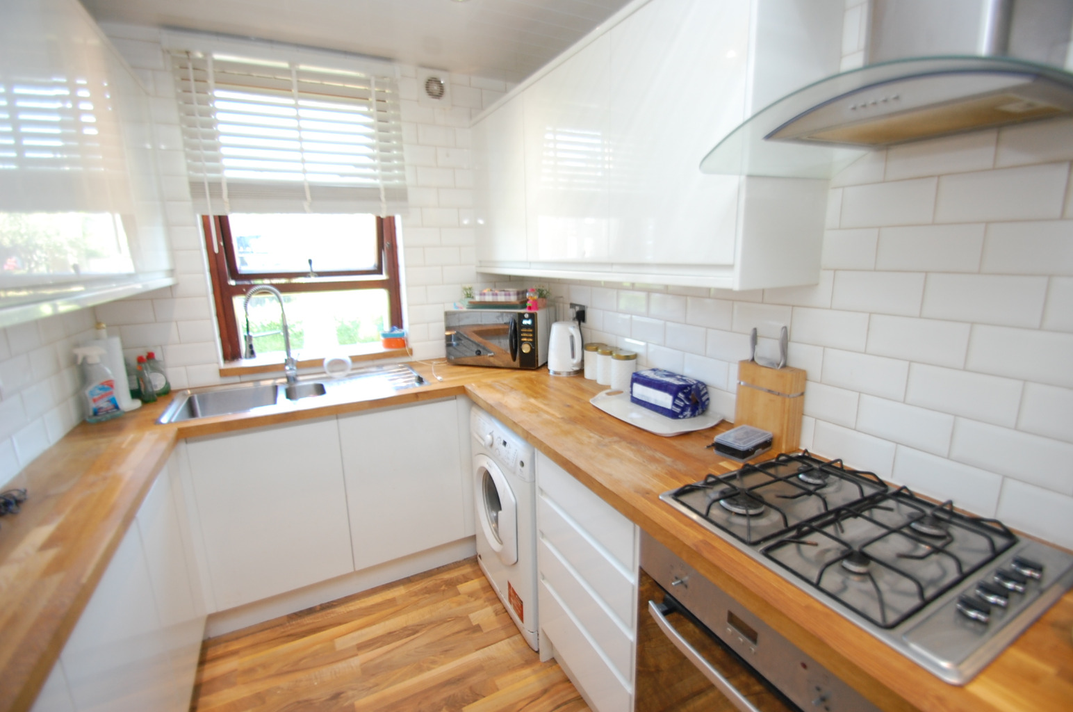 3 bed flat for sale in Neilsland Oval, Glasgow  - Property Image 10