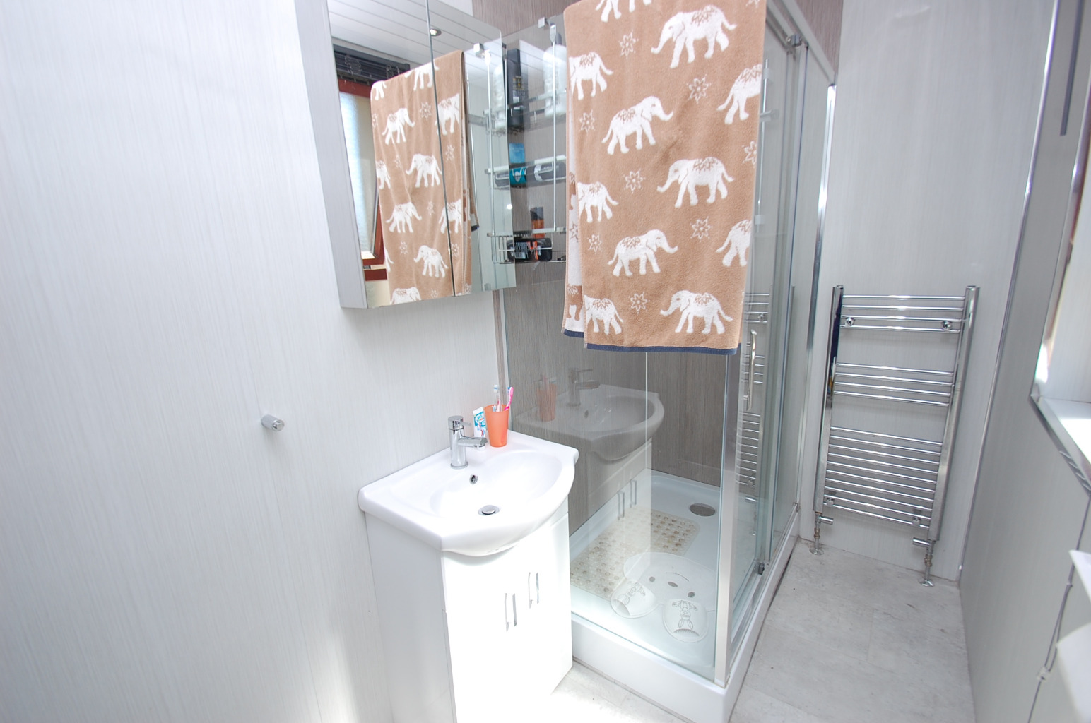 3 bed flat for sale in Neilsland Oval, Glasgow  - Property Image 11