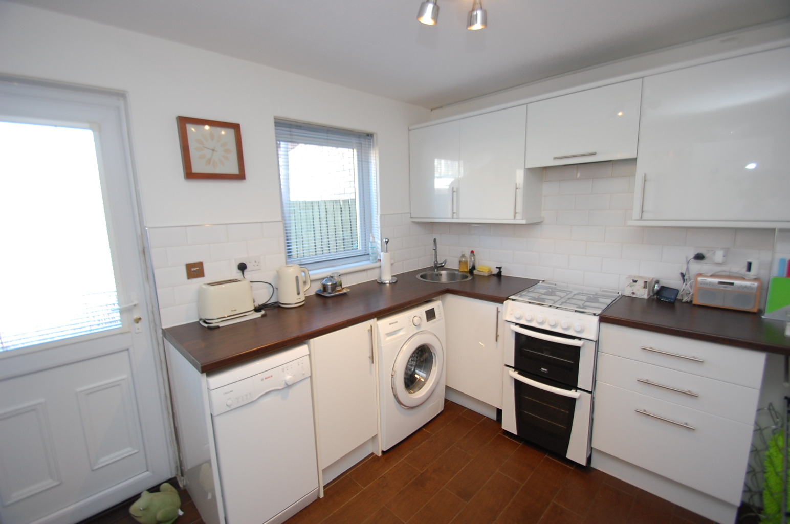 2 bed terraced house for sale in Hardgate Drive, Glasgow  - Property Image 5