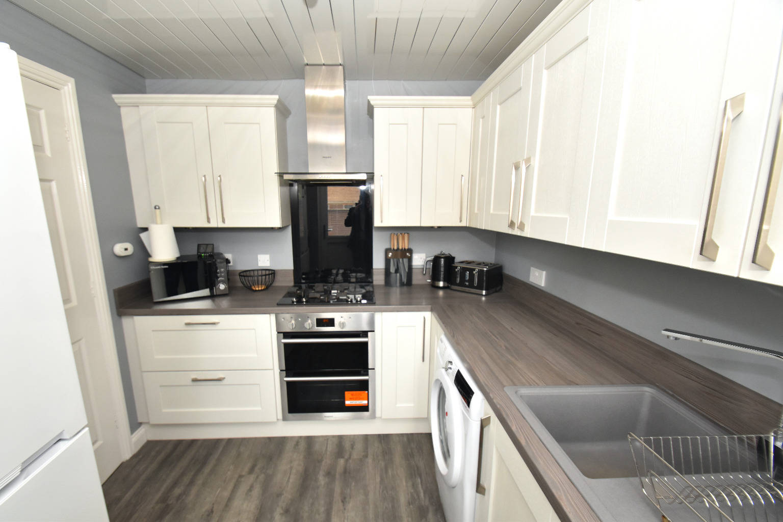 3 bed semi-detached house for sale in Whinhill Gardens, Glasgow  - Property Image 5