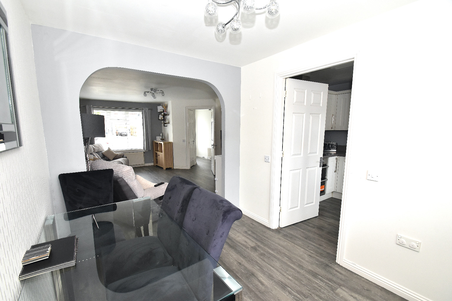 3 bed semi-detached house for sale in Whinhill Gardens, Glasgow  - Property Image 4