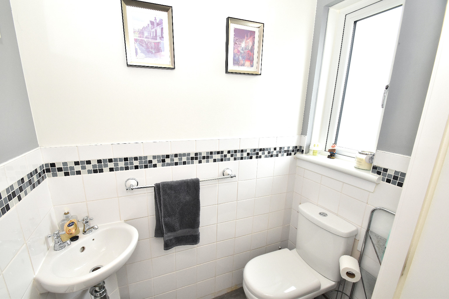 3 bed semi-detached house for sale in Whinhill Gardens, Glasgow  - Property Image 7