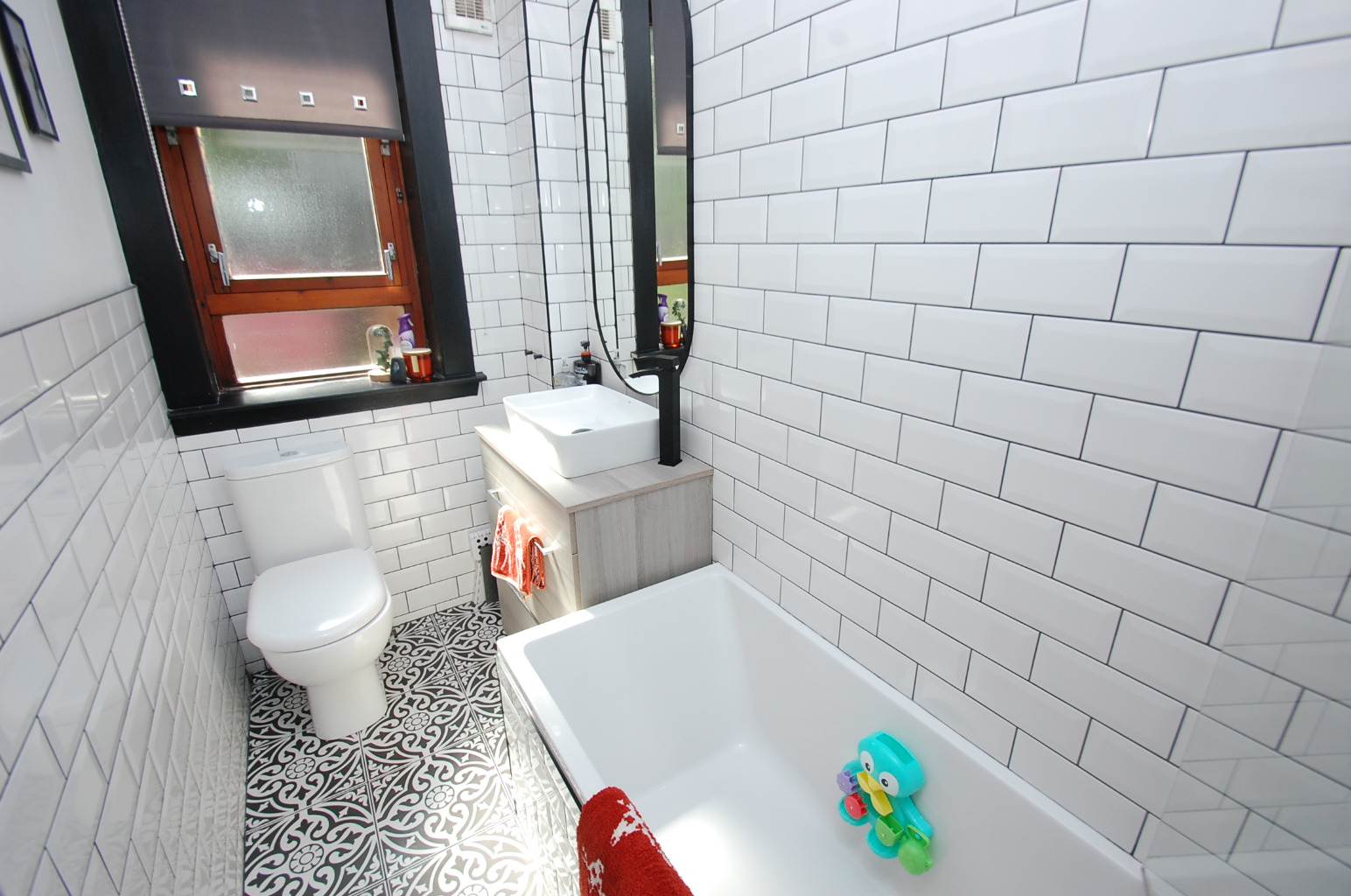 3 bed flat for sale in Barlogan Avenue, Glasgow  - Property Image 18