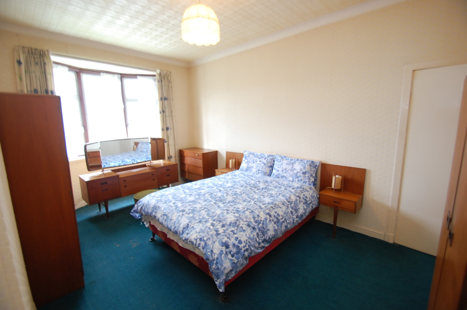 3 bed flat for sale in Kirriemuir Avenue, Glasgow  - Property Image 8