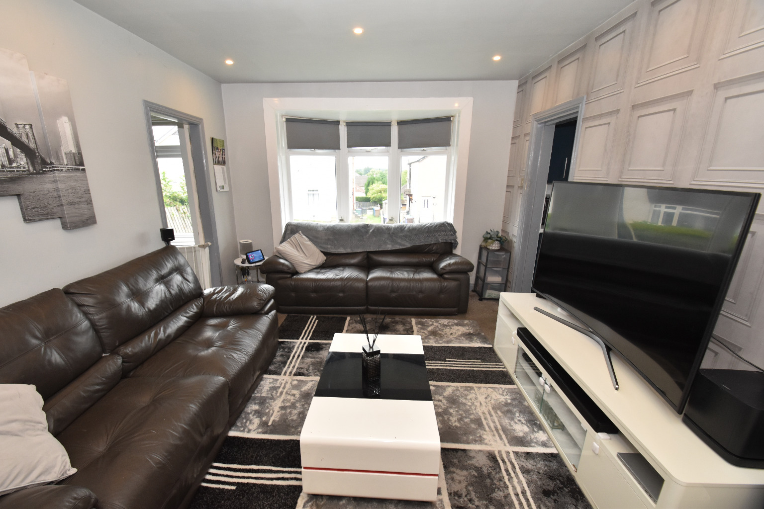 3 bed ground floor flat for sale in Dryburn Avenue, Glasgow  - Property Image 3