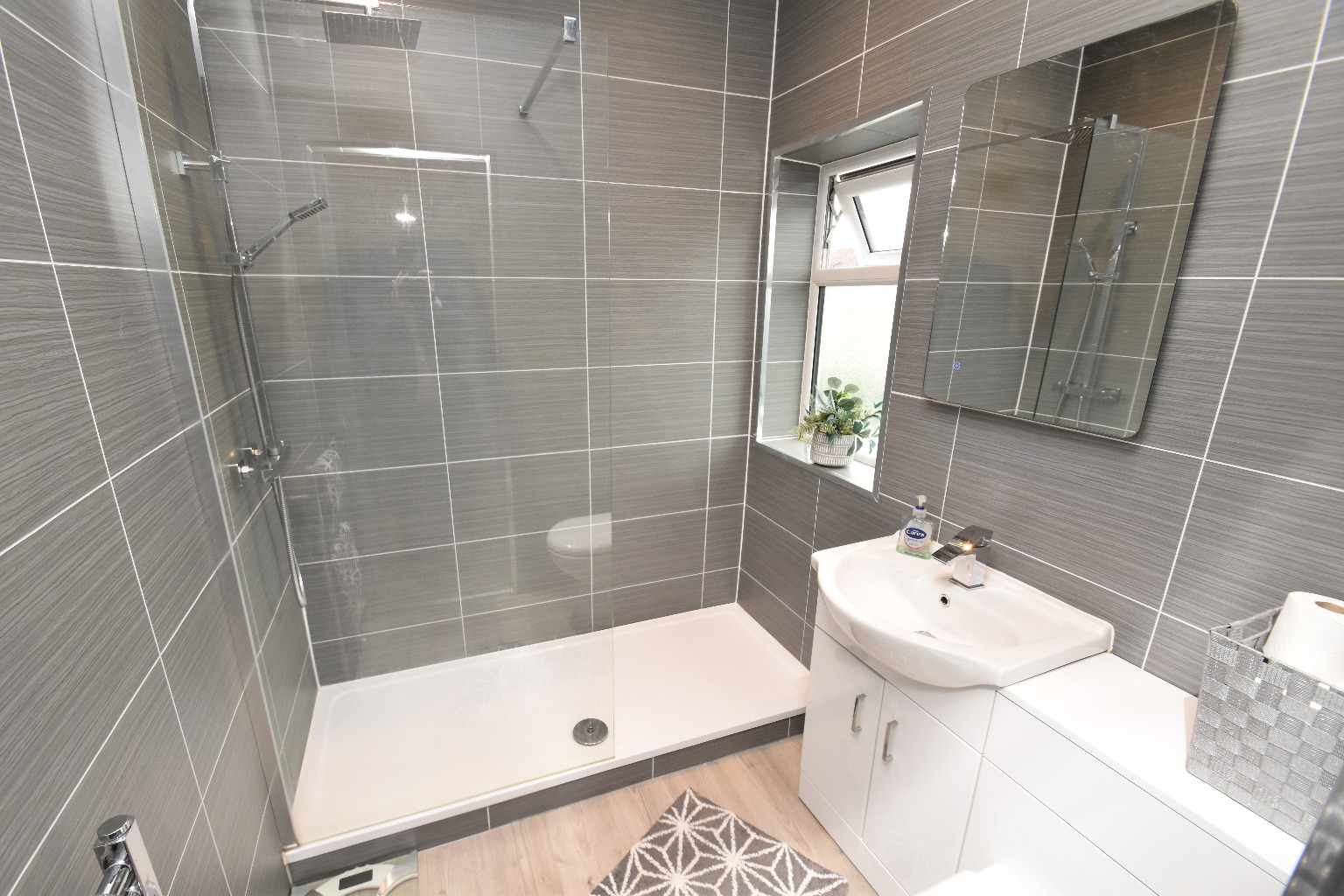 3 bed ground floor flat for sale in Dryburn Avenue, Glasgow  - Property Image 13