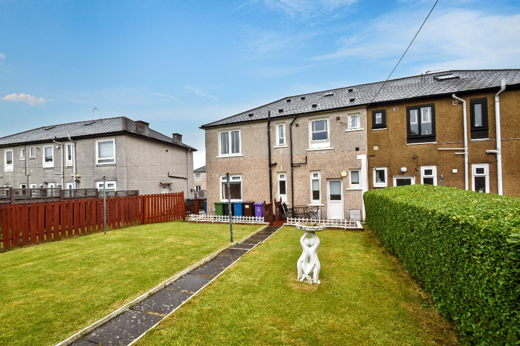 2 bed flat for sale in Fendoch Street, Glasgow  - Property Image 12