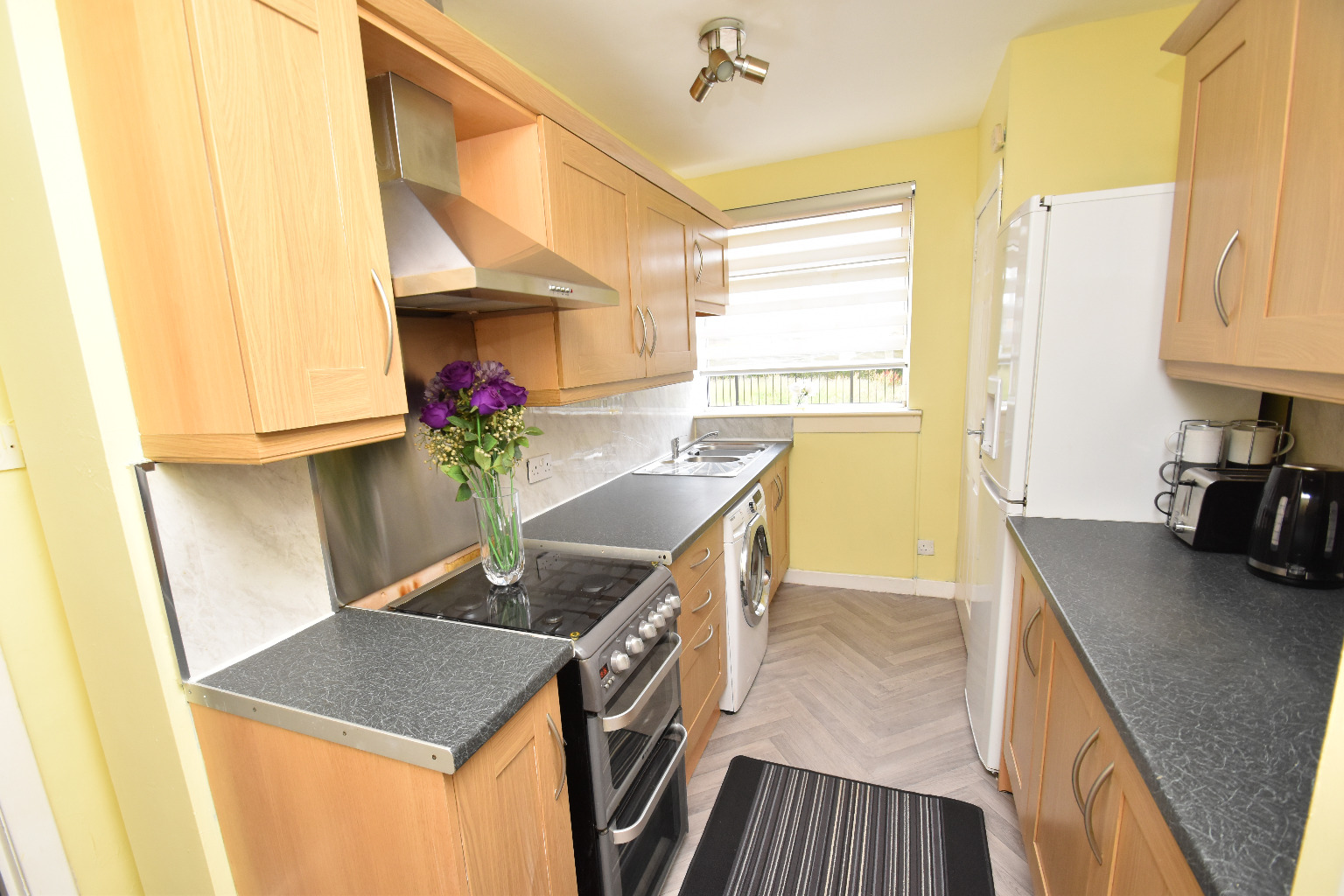 2 bed flat for sale in Hatton Gardens, Glasgow  - Property Image 4