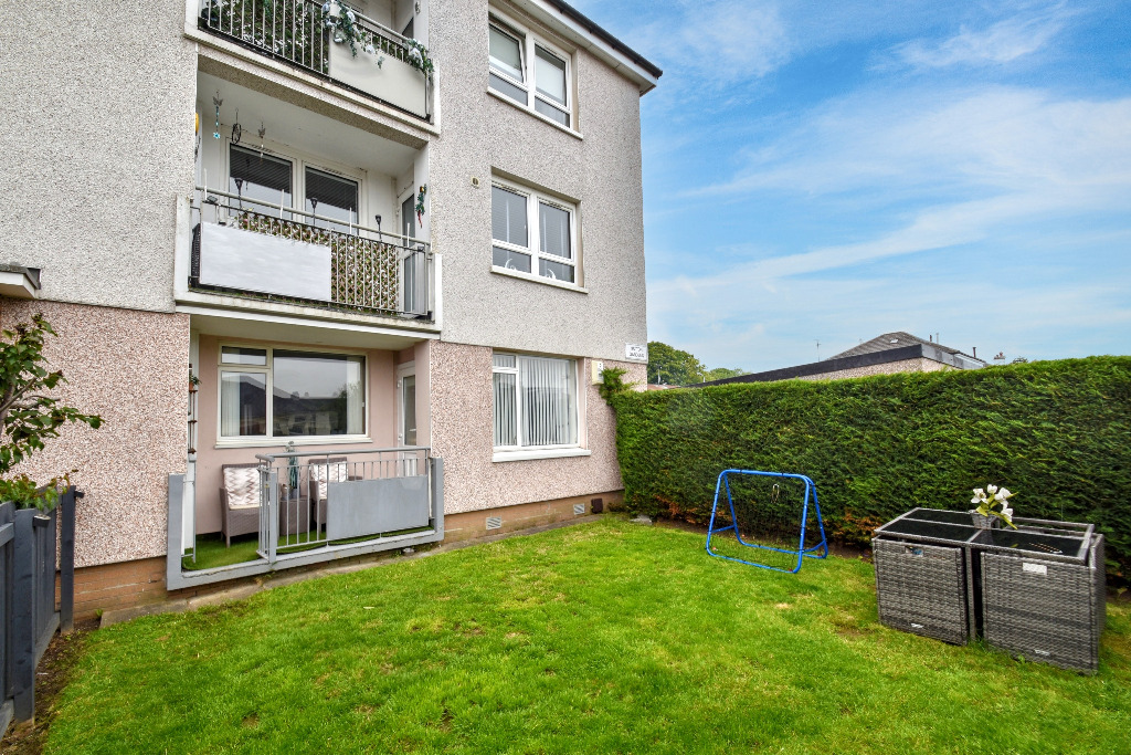 2 bed flat for sale in Hatton Gardens, Glasgow  - Property Image 13