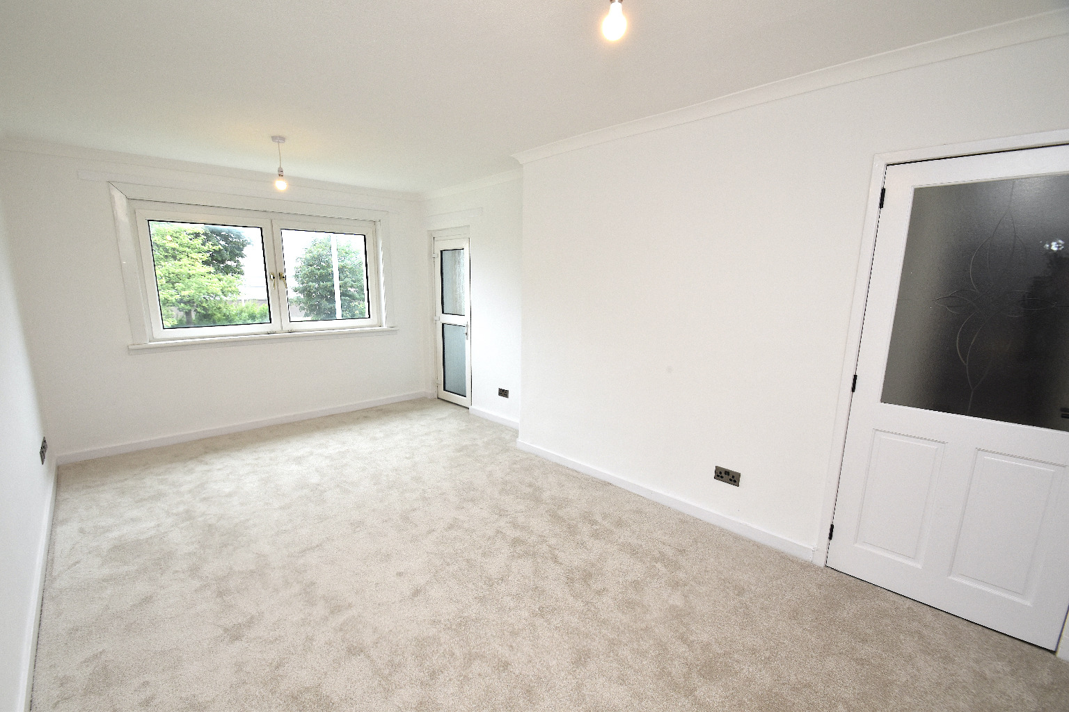 2 bed flat for sale in Orkney Street, Glasgow  - Property Image 2