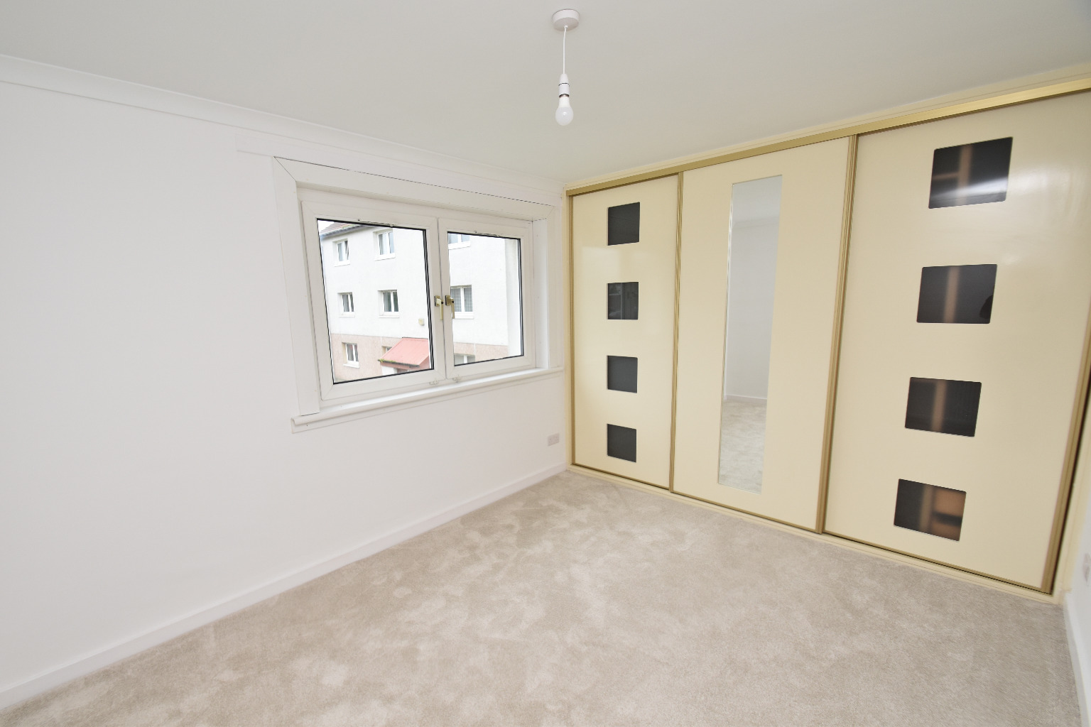 2 bed flat for sale in Orkney Street, Glasgow  - Property Image 9