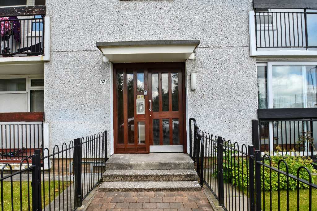 2 bed flat for sale in Tarfside Gardens, Glasgow  - Property Image 17