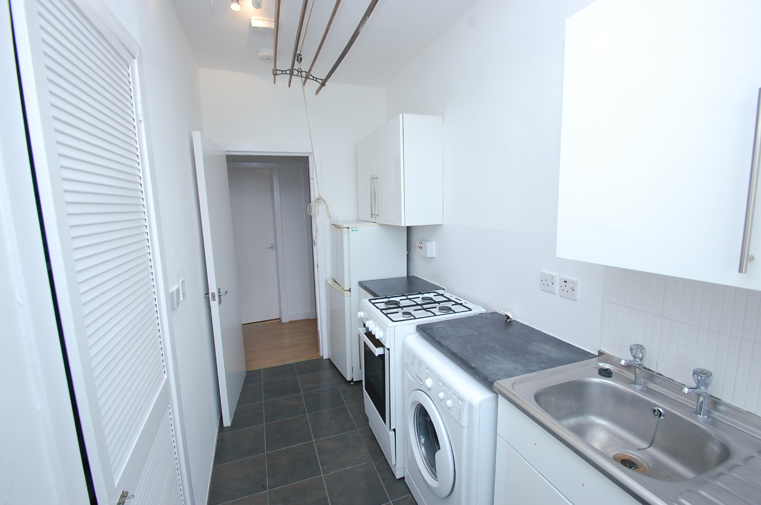 2 bed flat for sale in Middleton Street, Glasgow  - Property Image 6