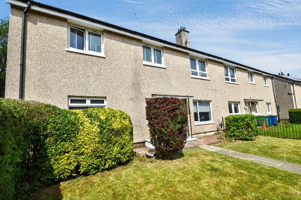 3 bed flat for sale in Meiklerig Crescent, Glasgow  - Property Image 18