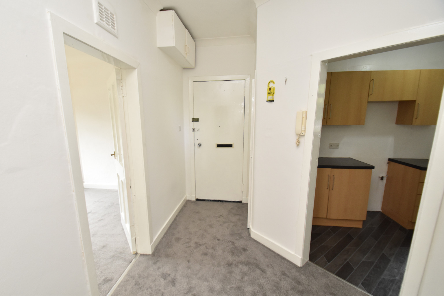 2 bed flat for sale in Bunessan Street, Glasgow  - Property Image 5