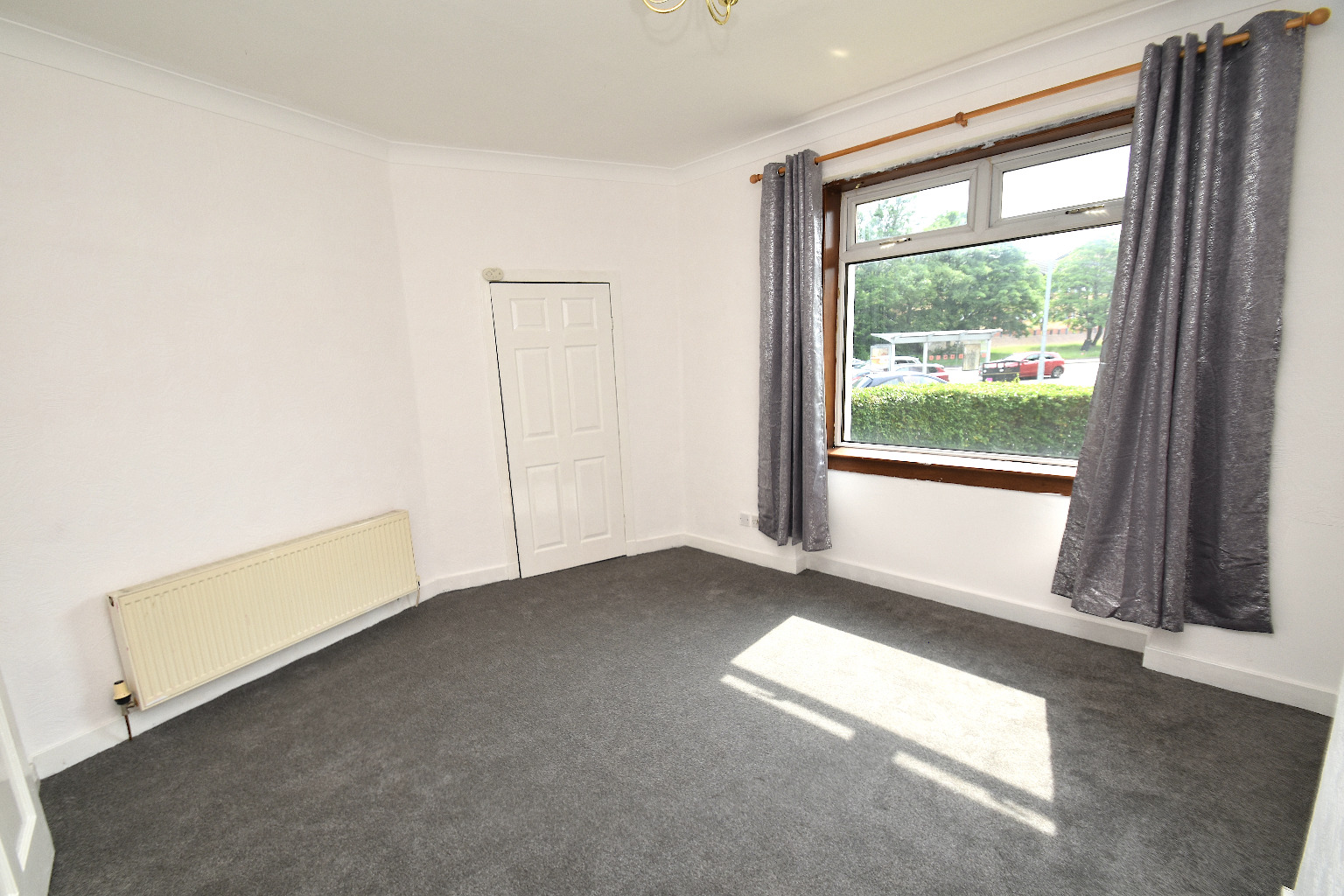 2 bed flat for sale in Bunessan Street, Glasgow  - Property Image 8