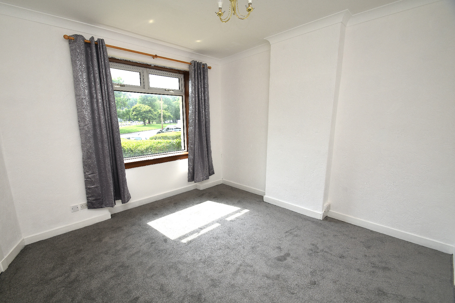 2 bed flat for sale in Bunessan Street, Glasgow  - Property Image 9
