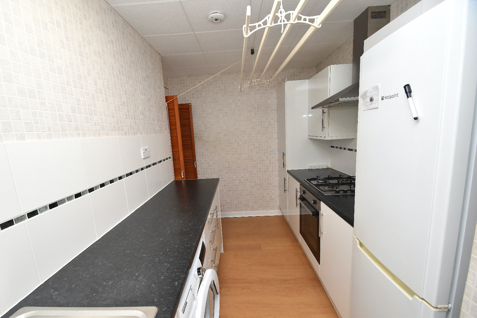 2 bed flat for sale in Cairnhill Circus, Glasgow  - Property Image 7