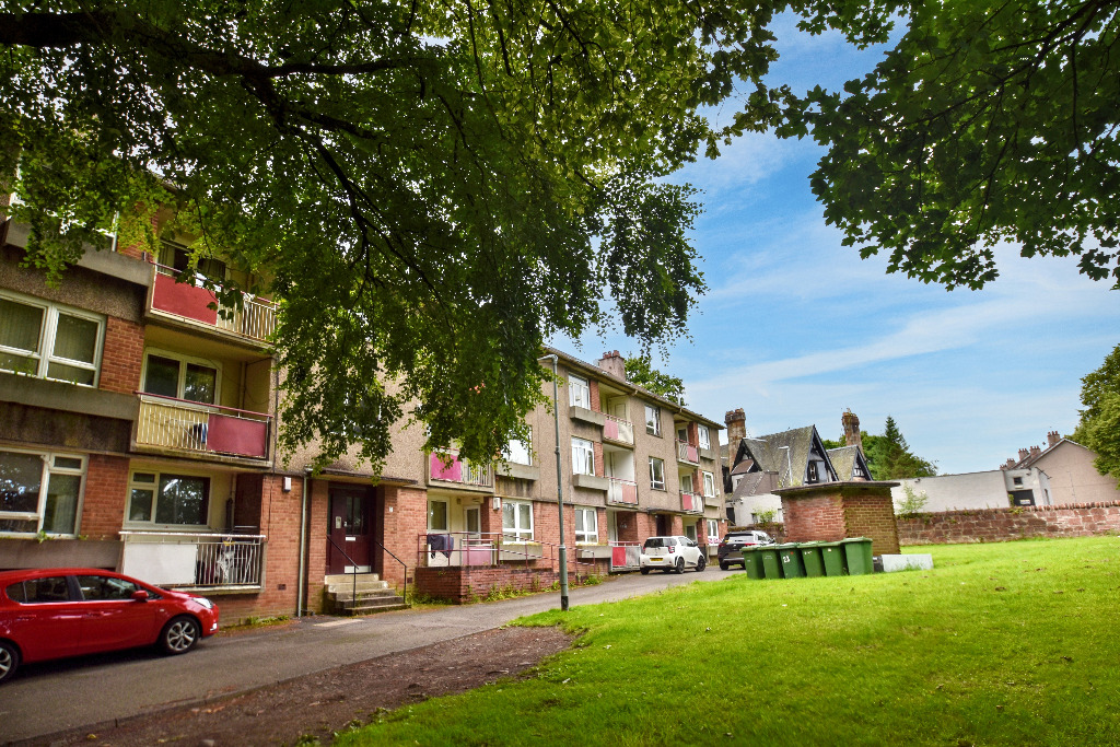 2 bed flat for sale in Cairnhill Circus, Glasgow  - Property Image 17