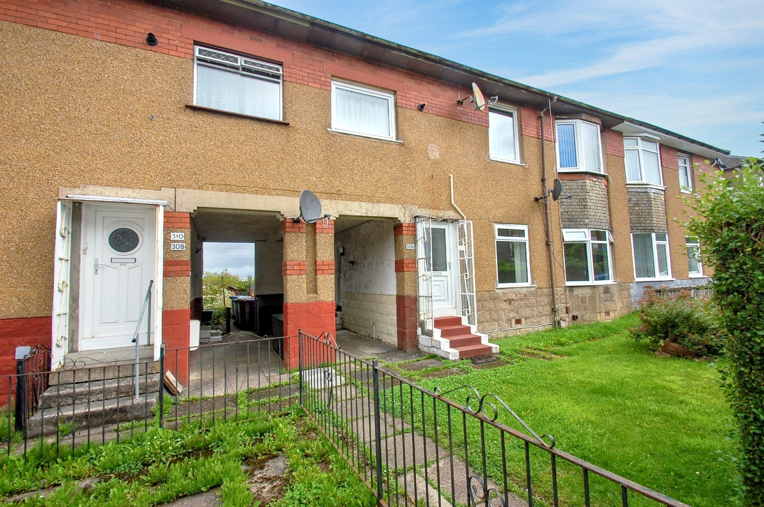 3 bed flat for sale in Chirnside Road, Glasgow  - Property Image 1