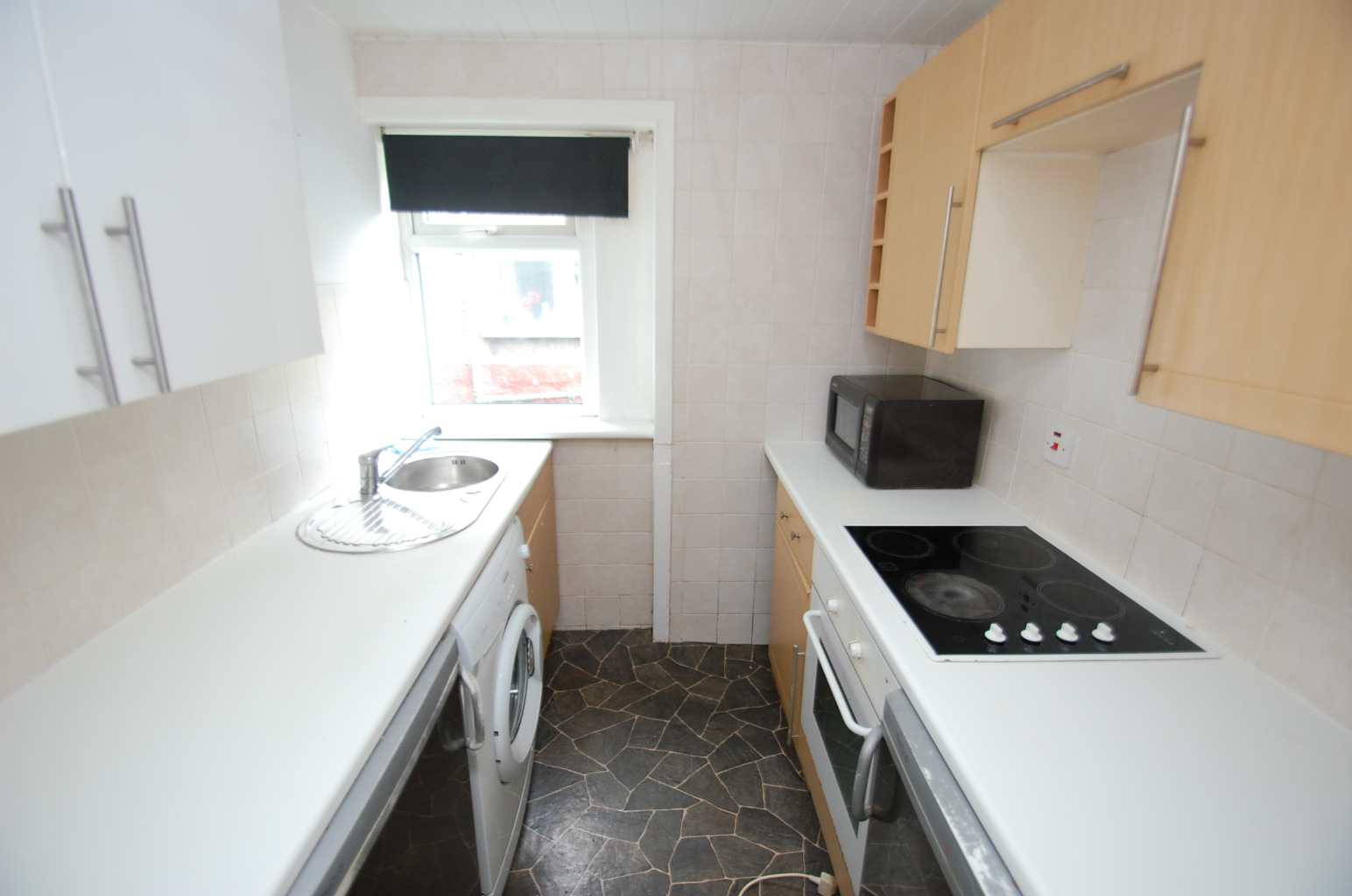 3 bed flat for sale in Chirnside Road, Glasgow  - Property Image 5