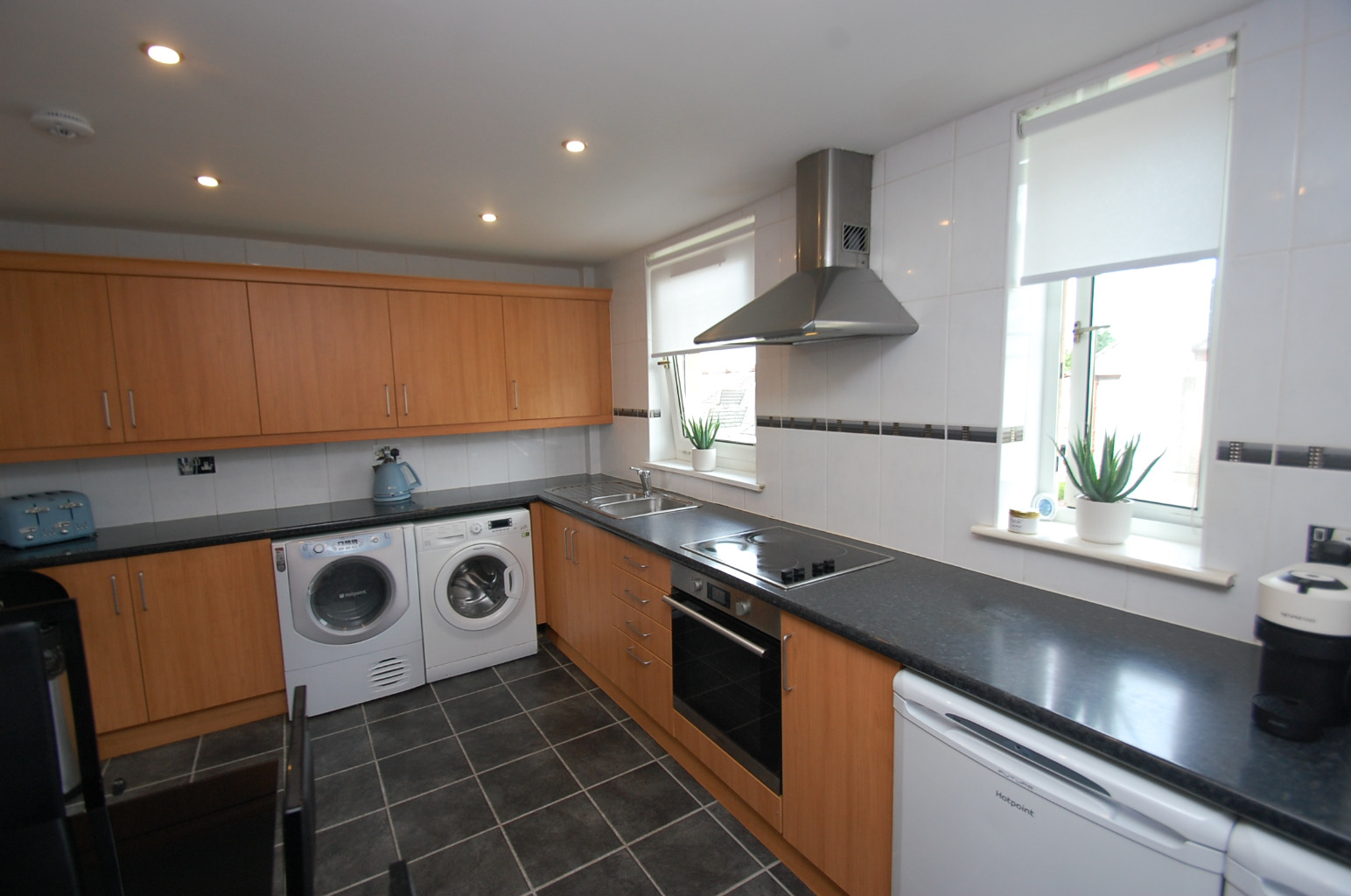 3 bed flat for sale in Bankfoot Drive, Glasgow  - Property Image 9