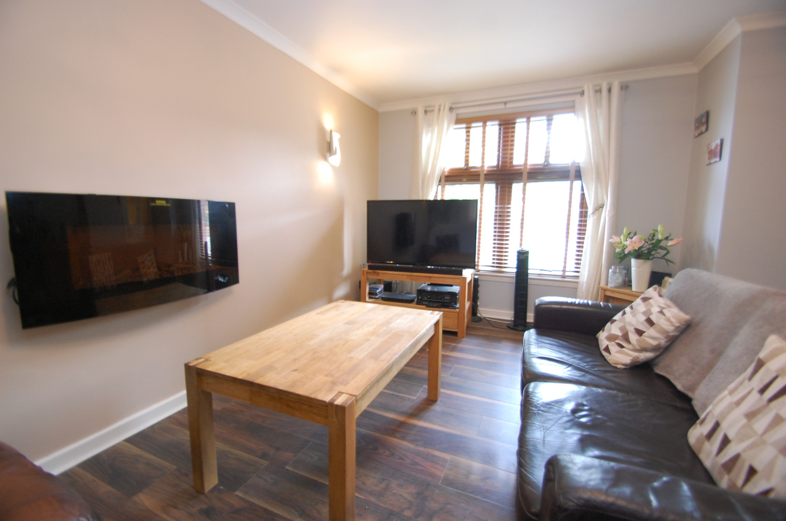 3 bed terraced house for sale in Glen Affric Avenue, Glasgow  - Property Image 5