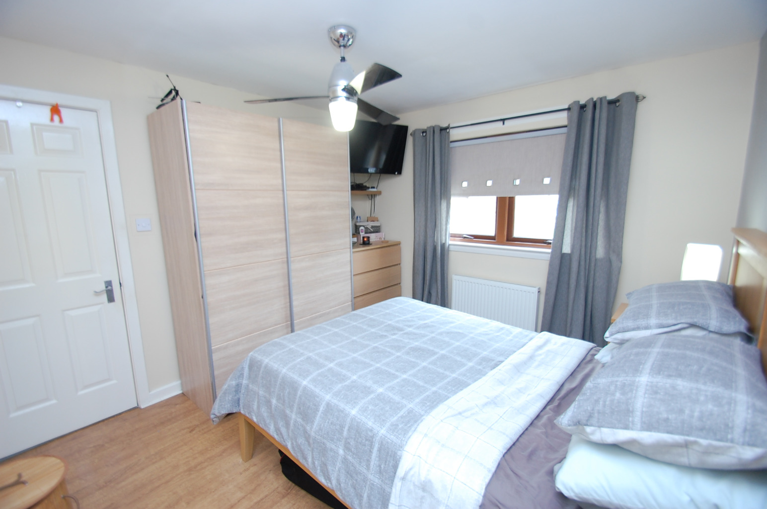 3 bed terraced house for sale in Glen Affric Avenue, Glasgow  - Property Image 18