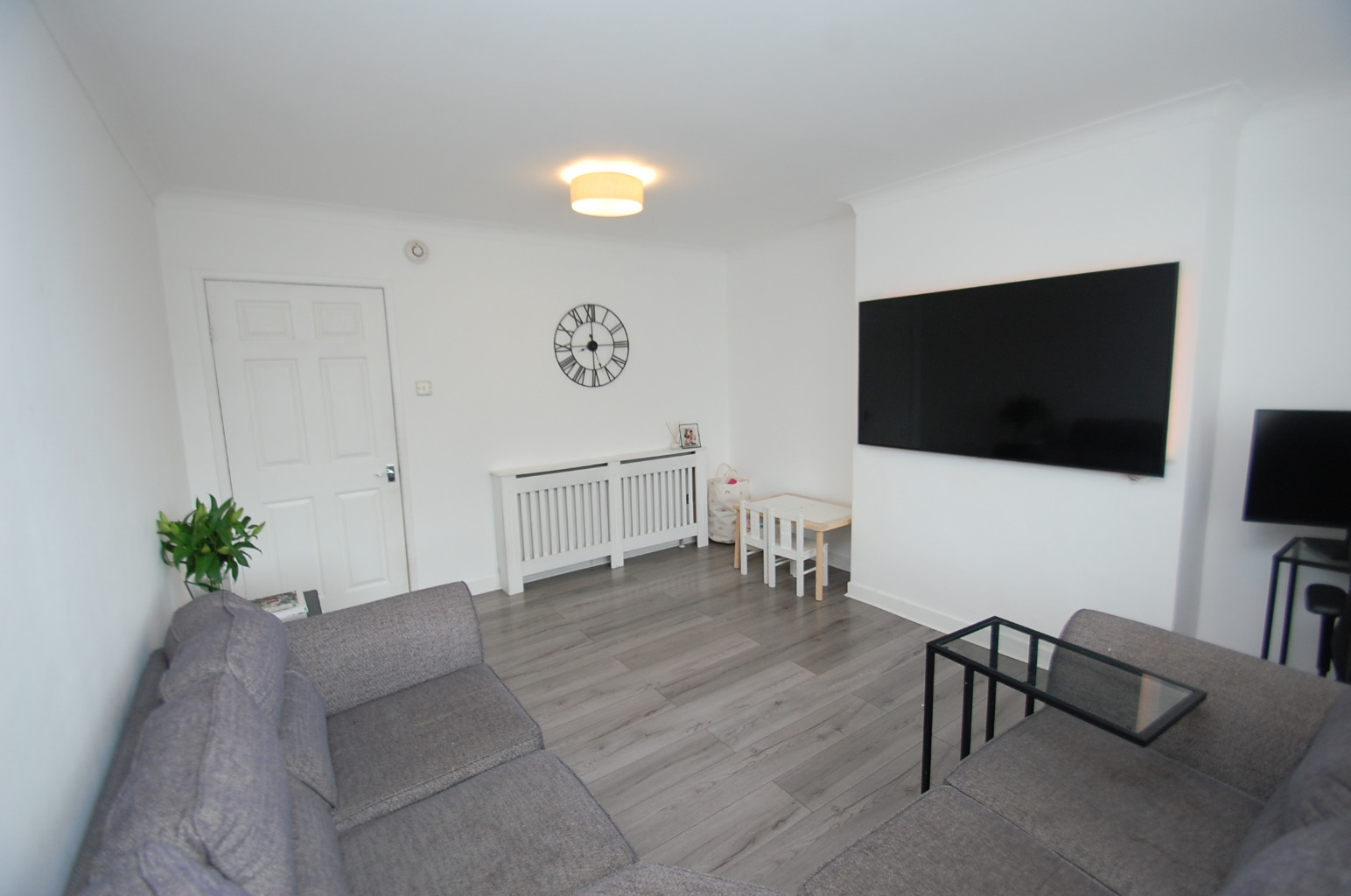 2 bed flat for sale in Mosspark Square, Glasgow  - Property Image 3
