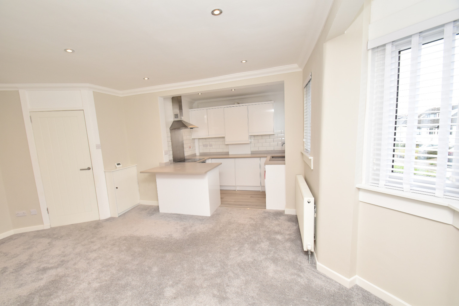 2 bed flat for sale in Iain Road, East Dunbartonshire  - Property Image 3