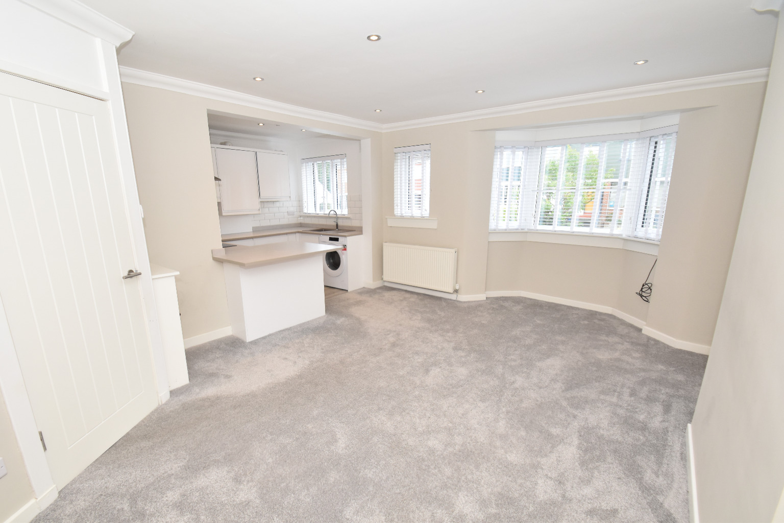 2 bed flat for sale in Iain Road, East Dunbartonshire  - Property Image 2