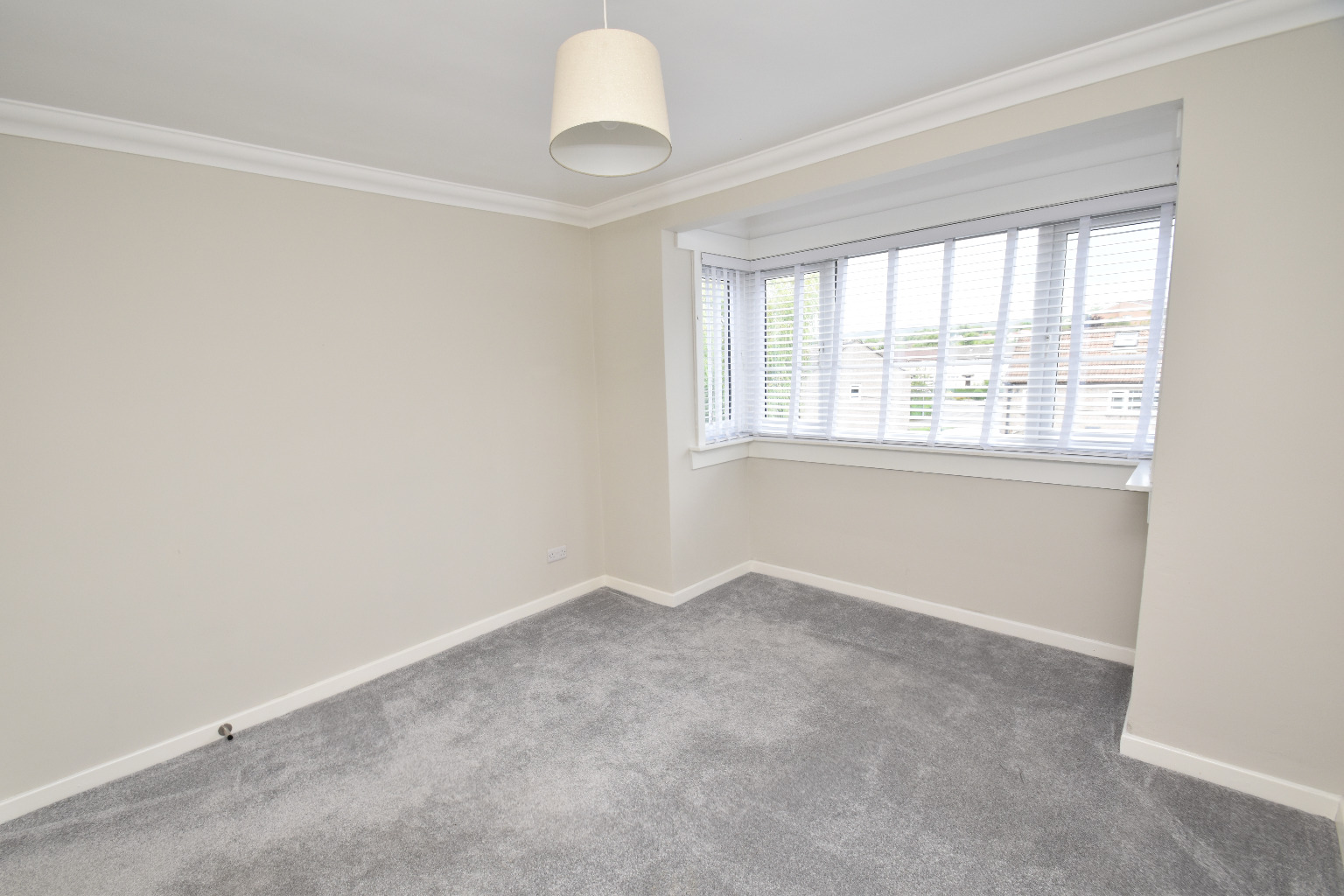 2 bed flat for sale in Iain Road, East Dunbartonshire  - Property Image 7