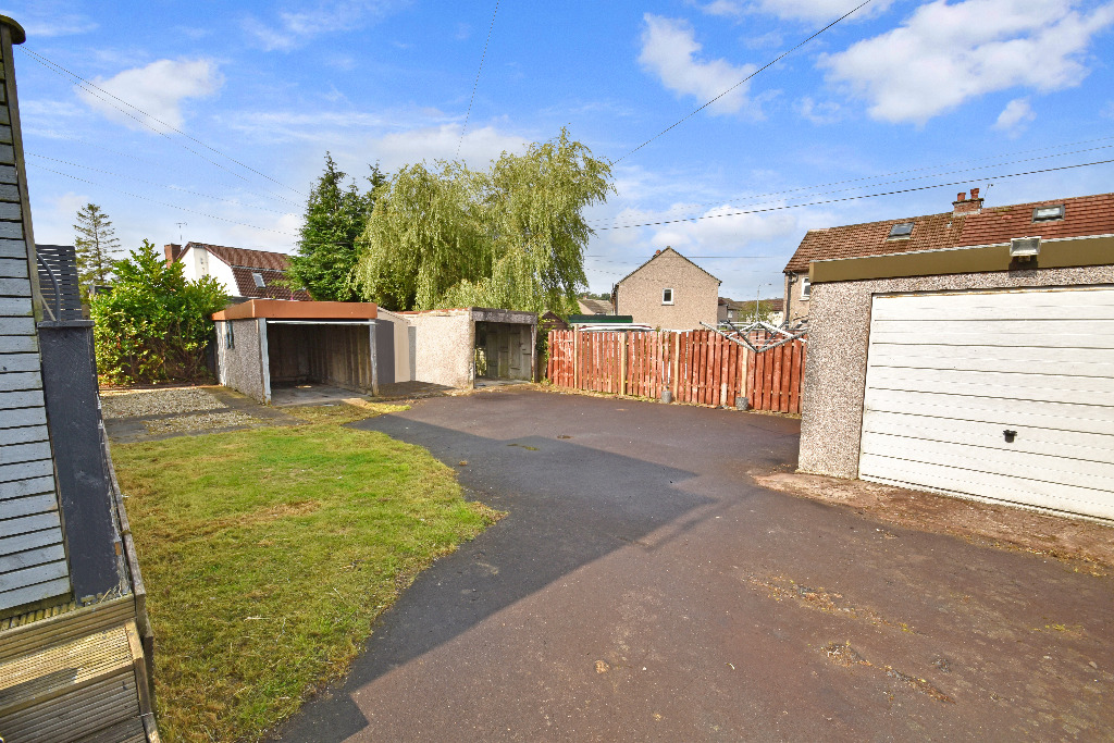 2 bed flat for sale in Iain Road, East Dunbartonshire  - Property Image 12