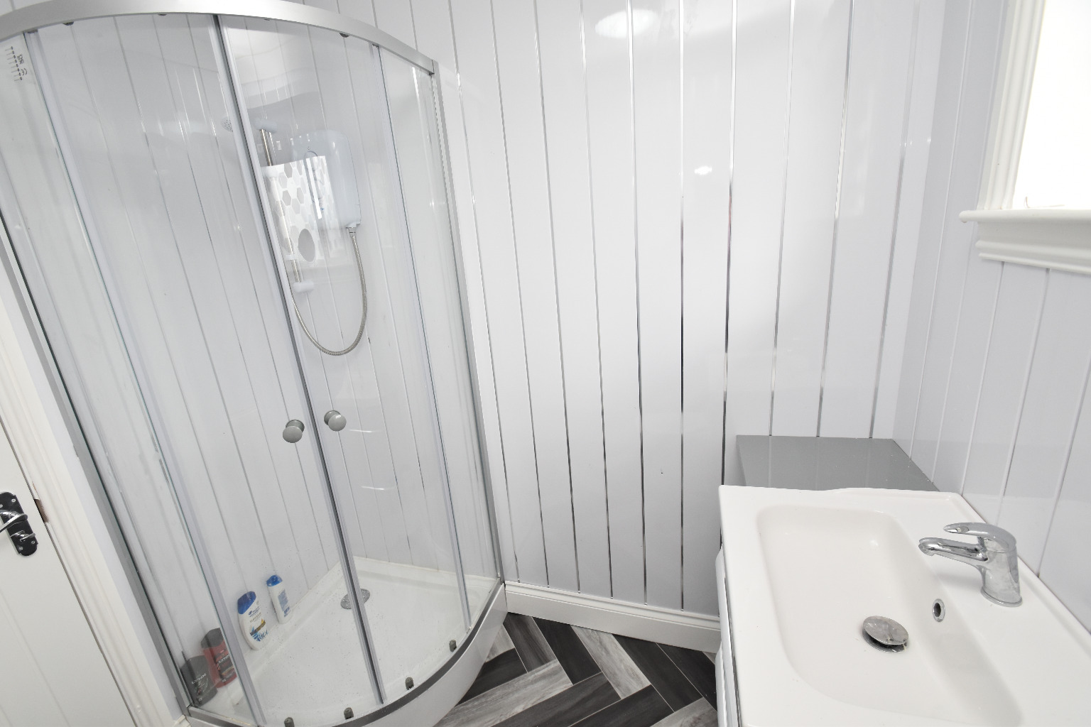 2 bed flat for sale in Mulben Place, Glasgow  - Property Image 12