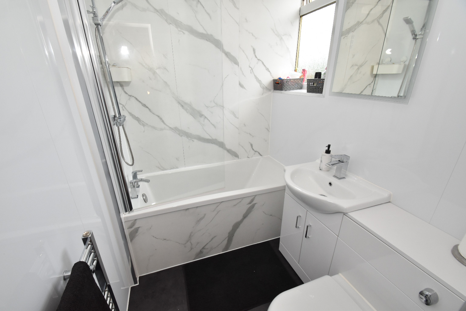 3 bed flat for sale in Dryburn Avenue, Glasgow  - Property Image 11