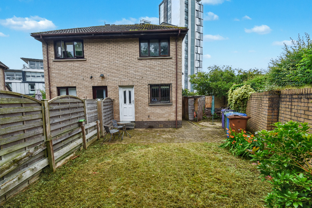 2 bed semi-detached house for sale in Mavisbank Gardens, Glasgow  - Property Image 10