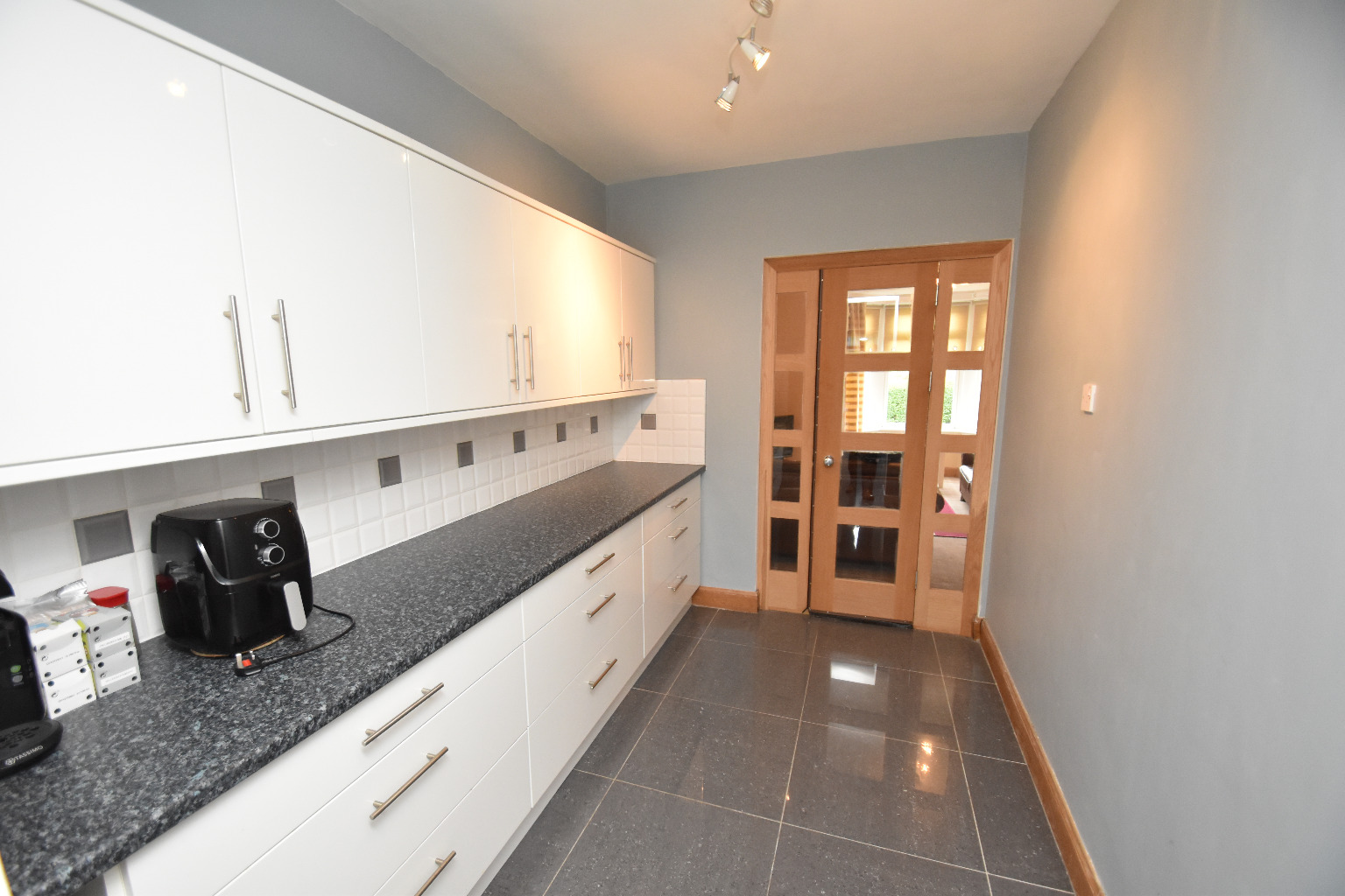 3 bed semi-detached house for sale in Ladybank Drive, Glasgow  - Property Image 6