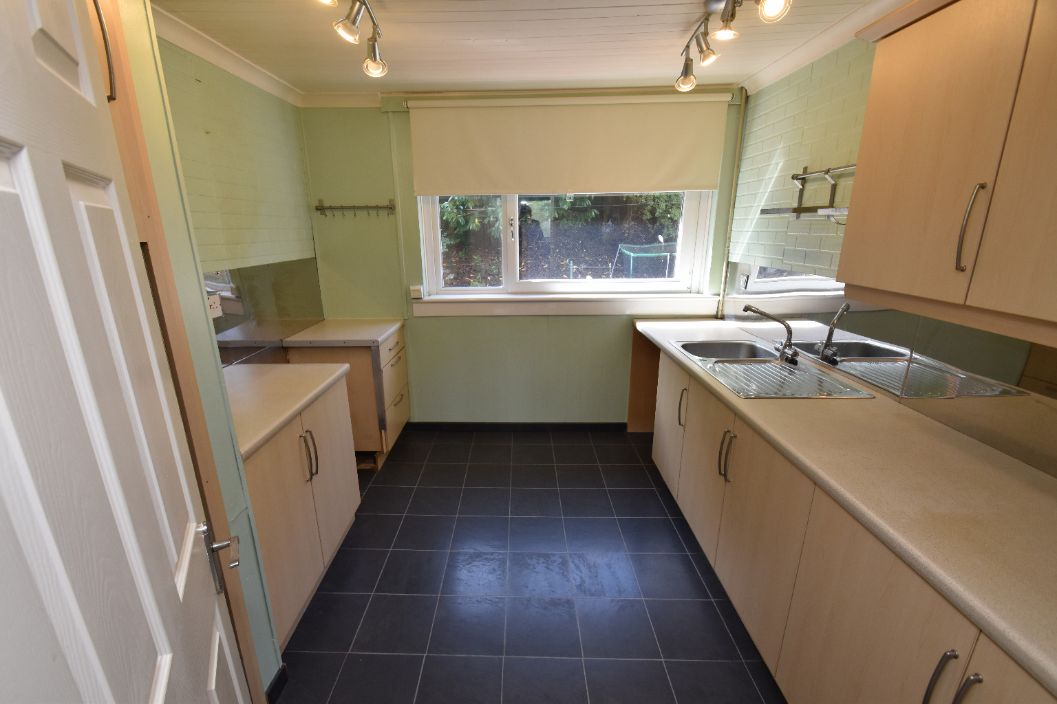3 bed flat for sale in Linthaugh Road, Glasgow  - Property Image 5