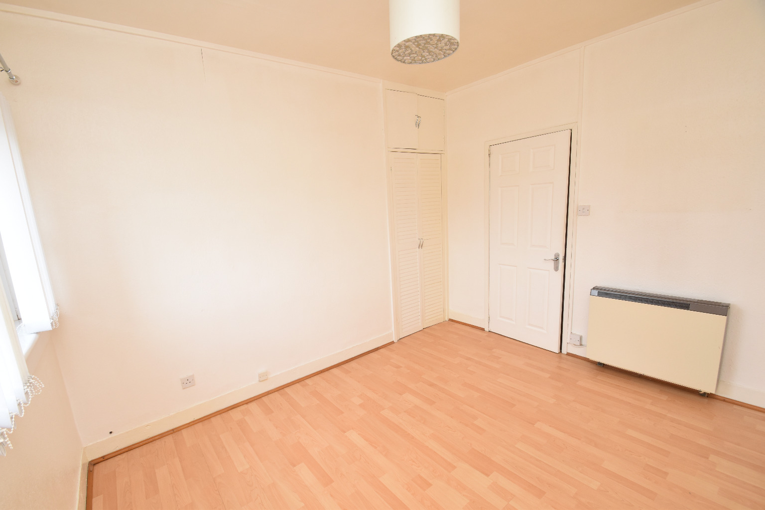 3 bed flat for sale in Linthaugh Road, Glasgow  - Property Image 10