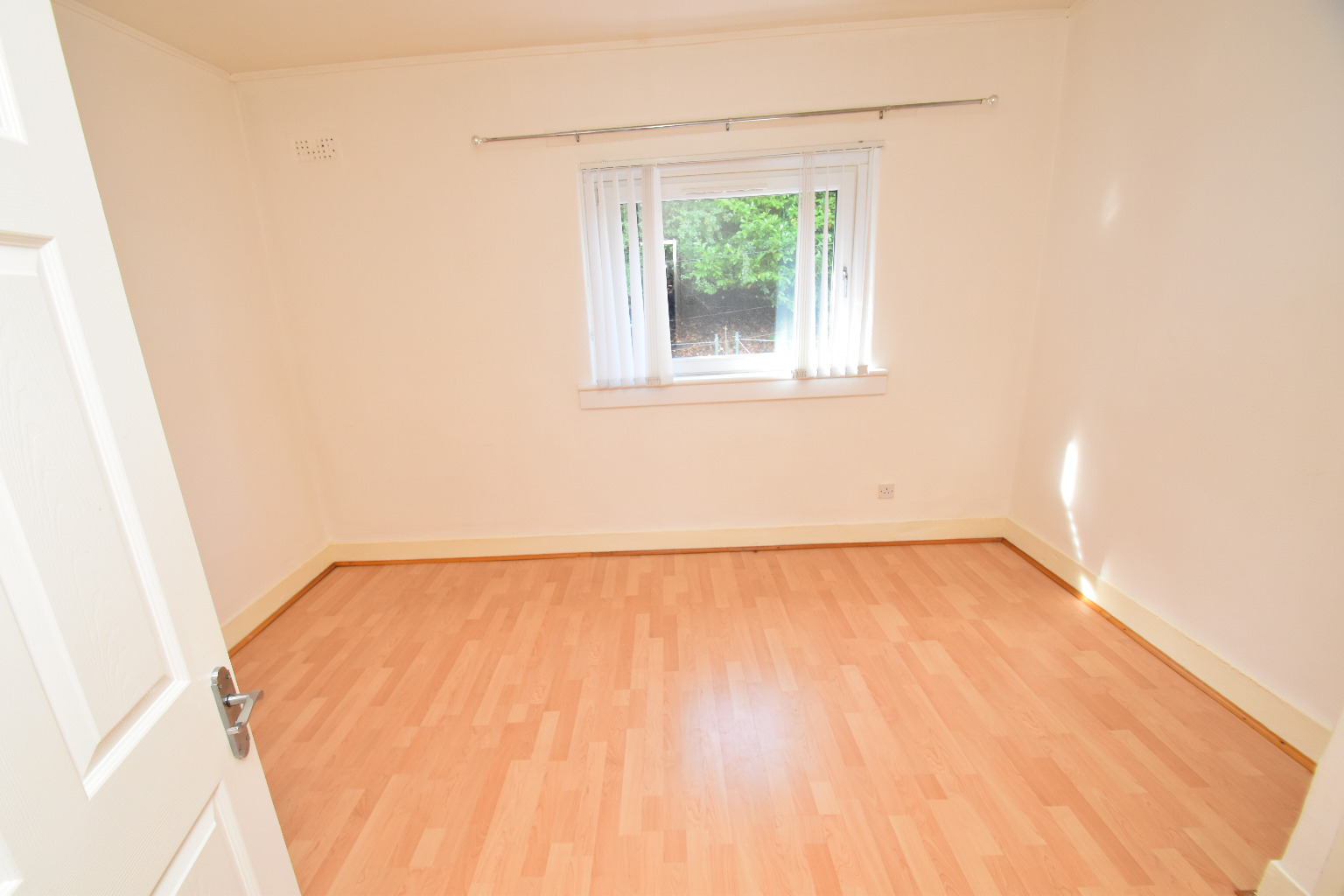 3 bed flat for sale in Linthaugh Road, Glasgow  - Property Image 7
