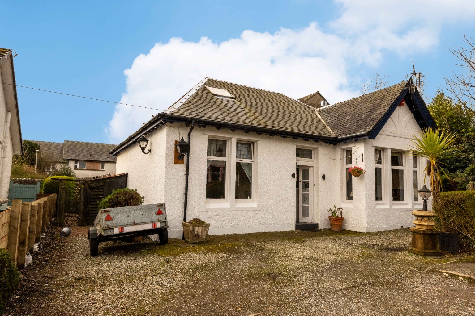 4 bed detached bungalow for sale in Kirn Gardens, Dunoon  - Property Image 1