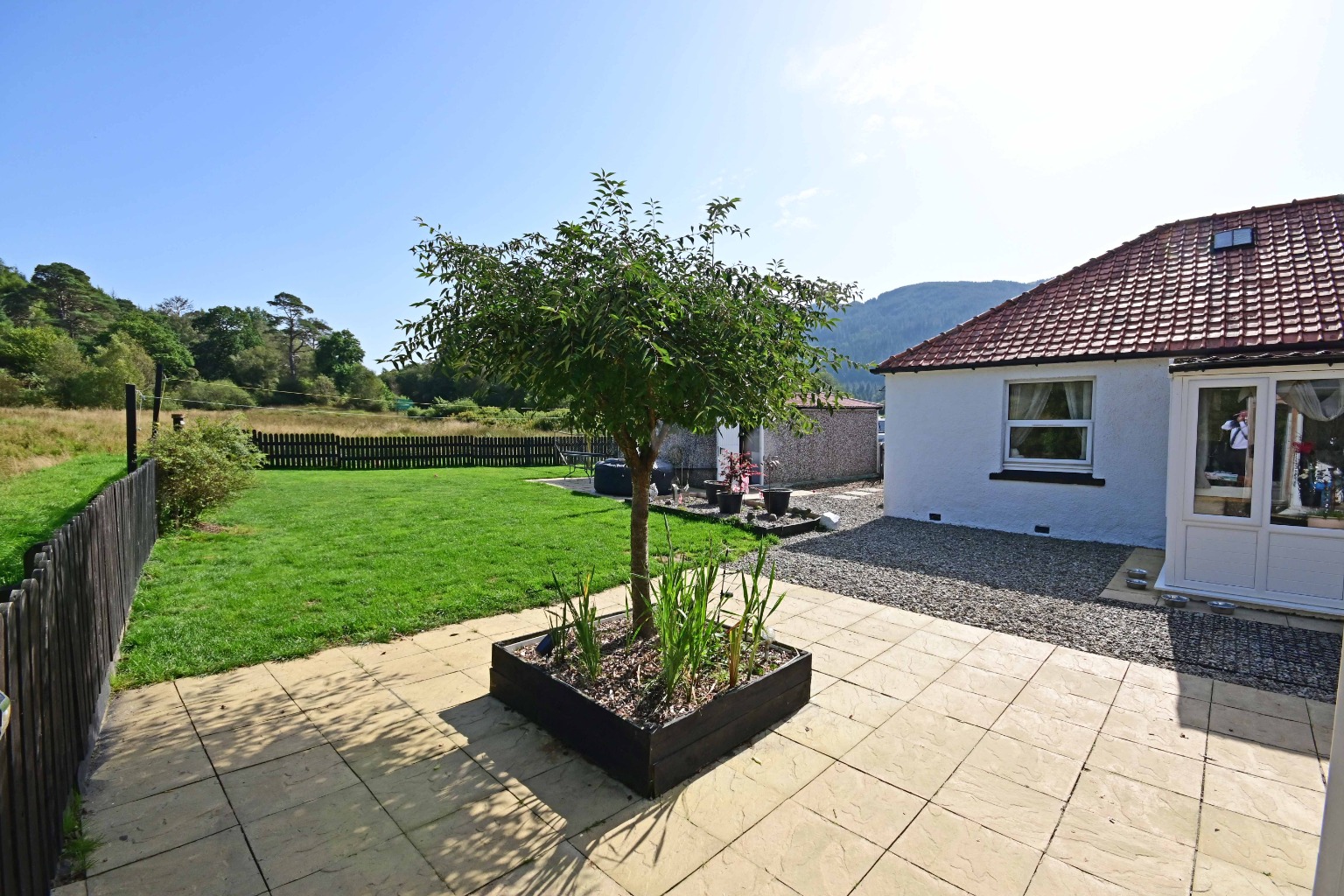 2 bed bungalow for sale, Cairndow  - Property Image 6